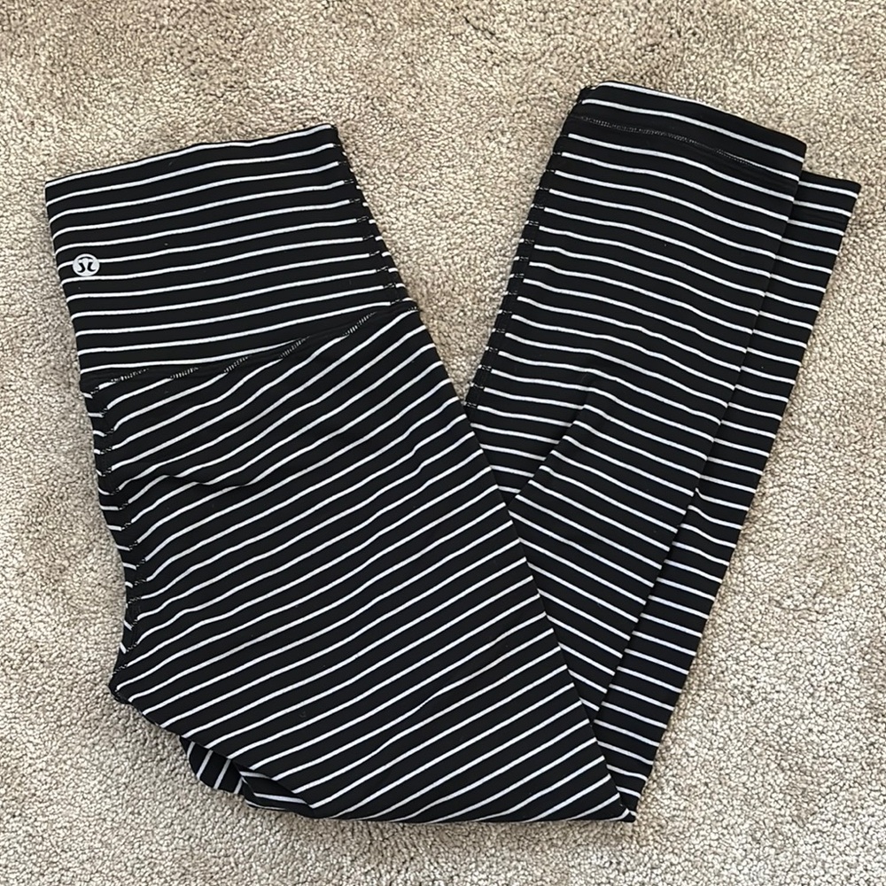 Lululemon Black and White Striped Leggings 23”